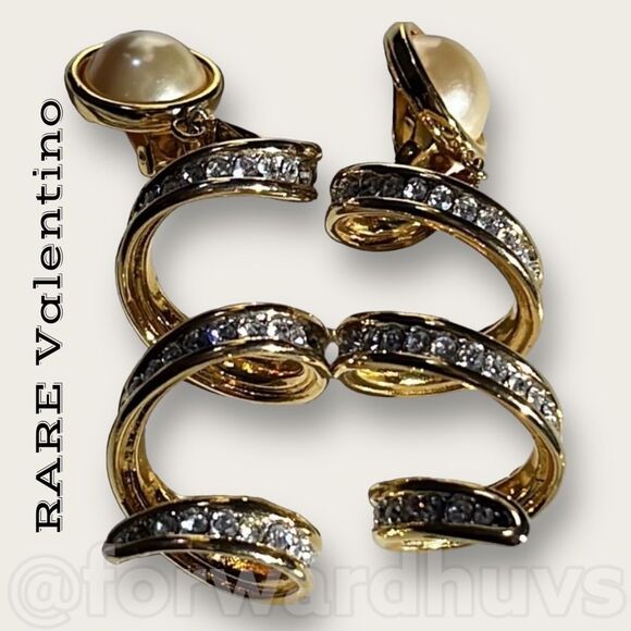 Valentino Jewelry - Vintage Valentino “V” Made in Italy Pearl / Rhinestone ClipOn Earrings
